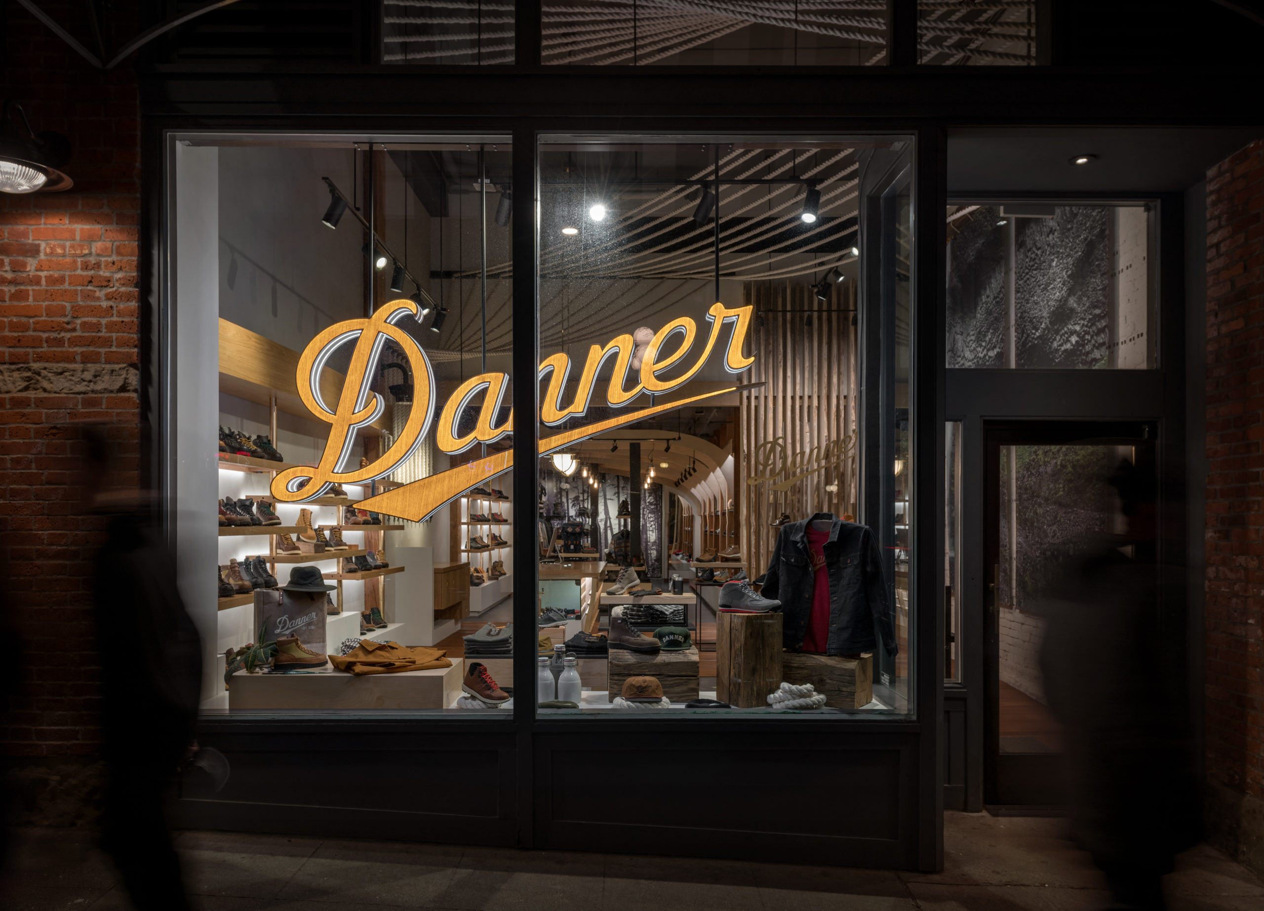 danner outlet store locations